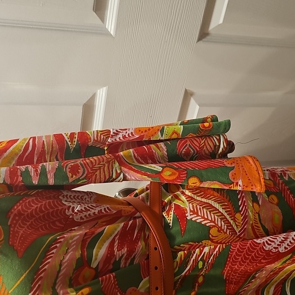 Crown & Ivy Tropical Print Dress, Peasant Sleeve,  Excellent Condition, Size S - Picture 12 of 17